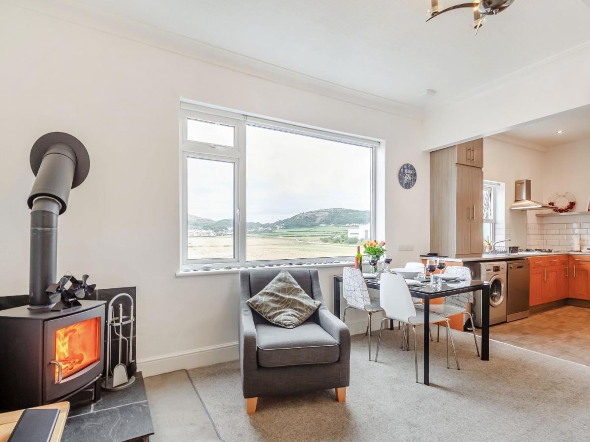 Little Orme View Apartamento Llandudno Exterior foto