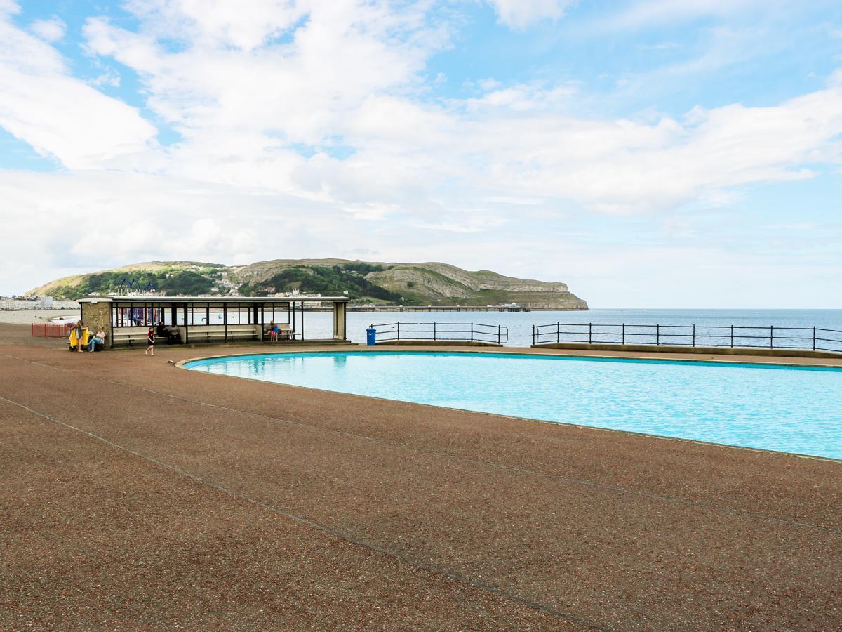 Little Orme View Apartamento Llandudno Exterior foto